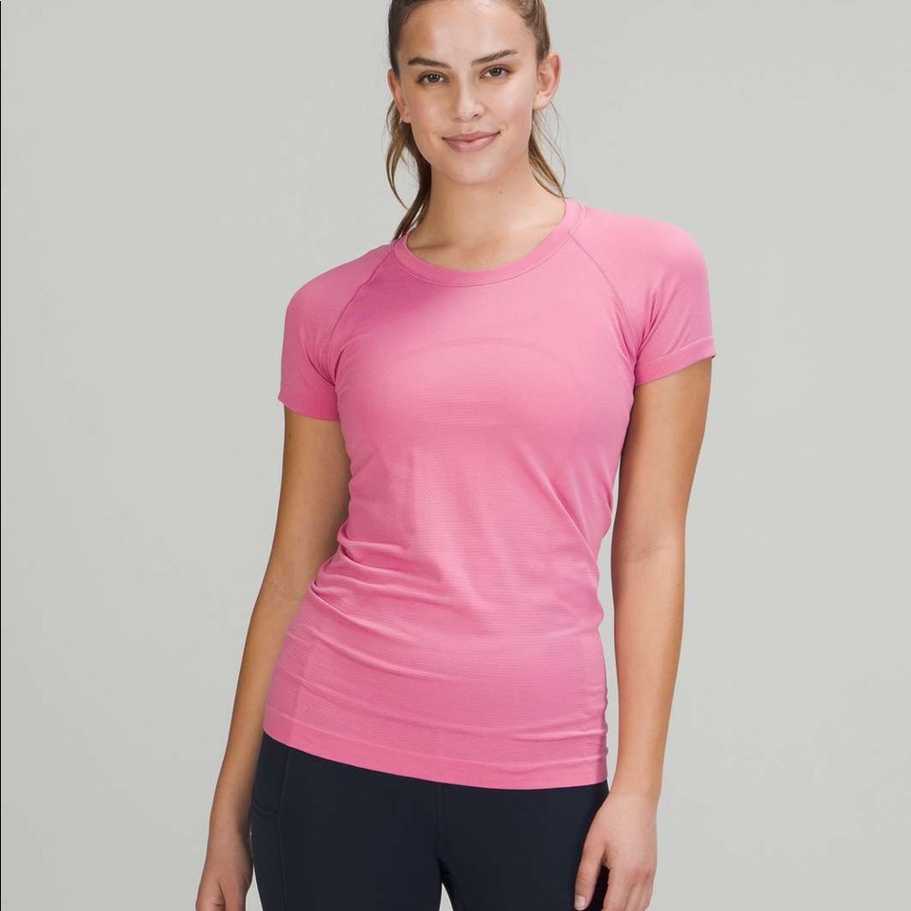 Lululemon Swiftly tech tee regular length- Pink Blossom- Size 6